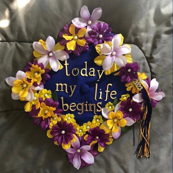 🎓 Get Creative: Enter the Saints Shop Grad Cap Decorating Contest! 🎨✨